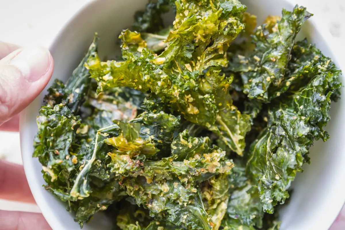 How To Make Spicy Chipotle Kale Chips