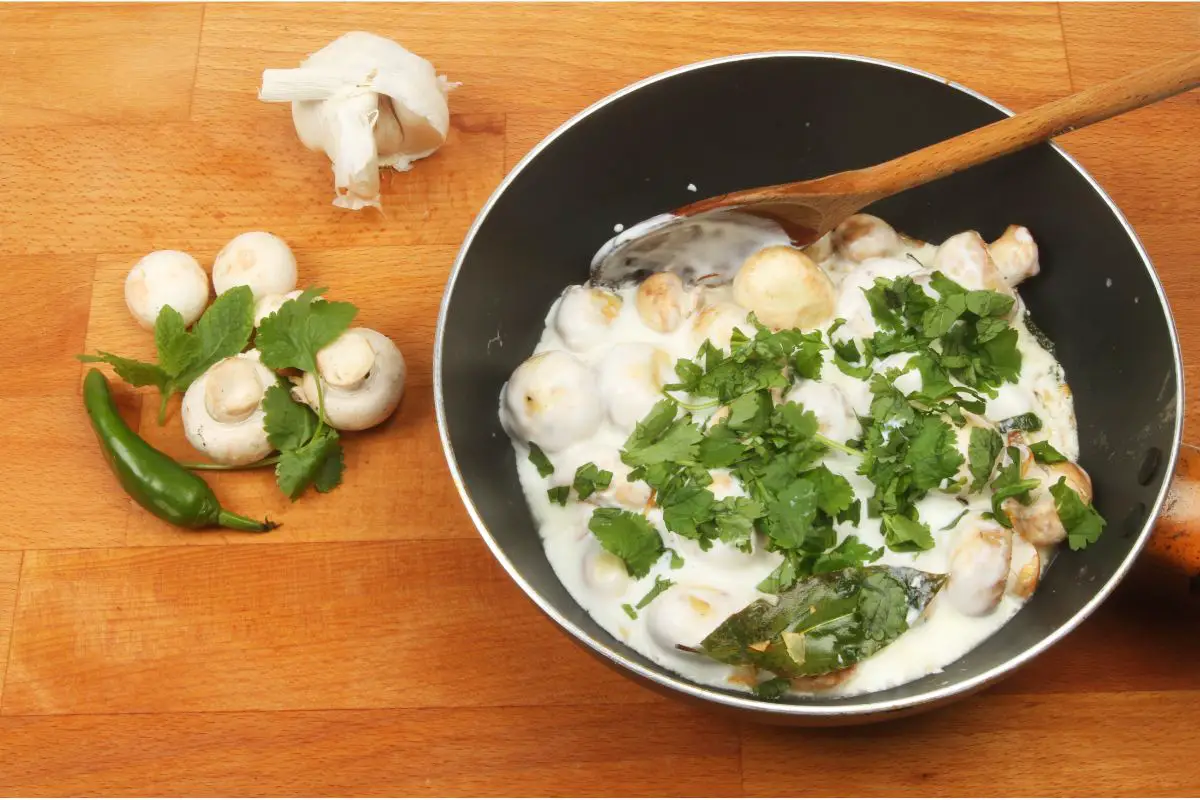 20 Delicious Healthy Mushroom Recipes To Impress The Family - Today In